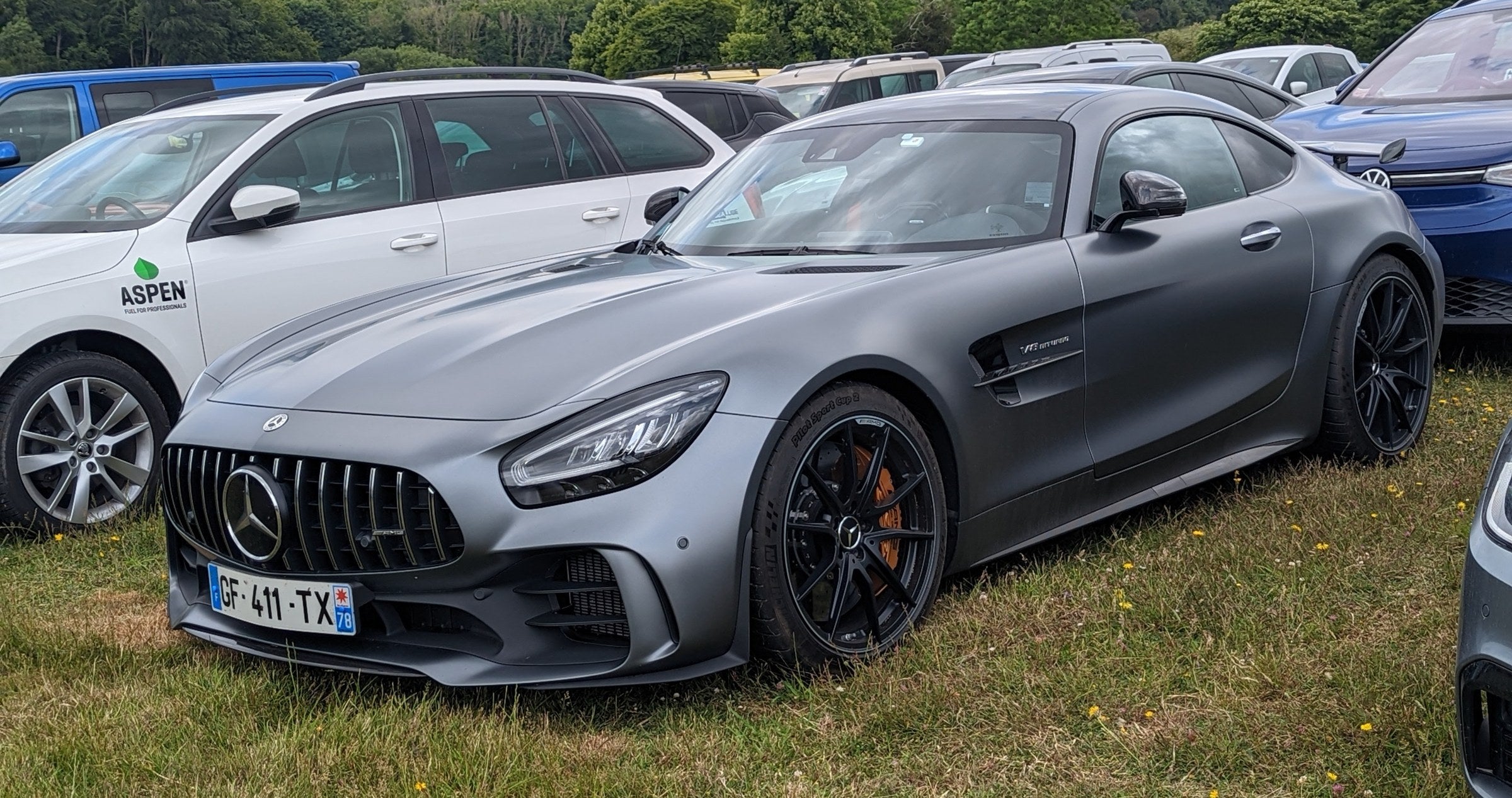 Mercedes-AMG GT R